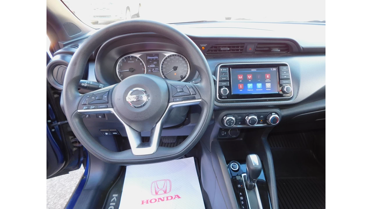 2020 Nissan Kicks S Main Image