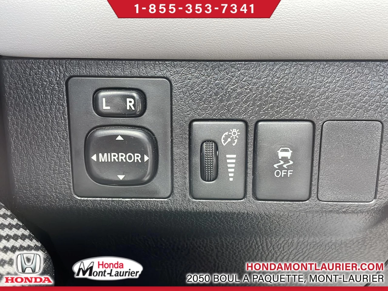 2015 Toyota RAV4 XLE Image principale