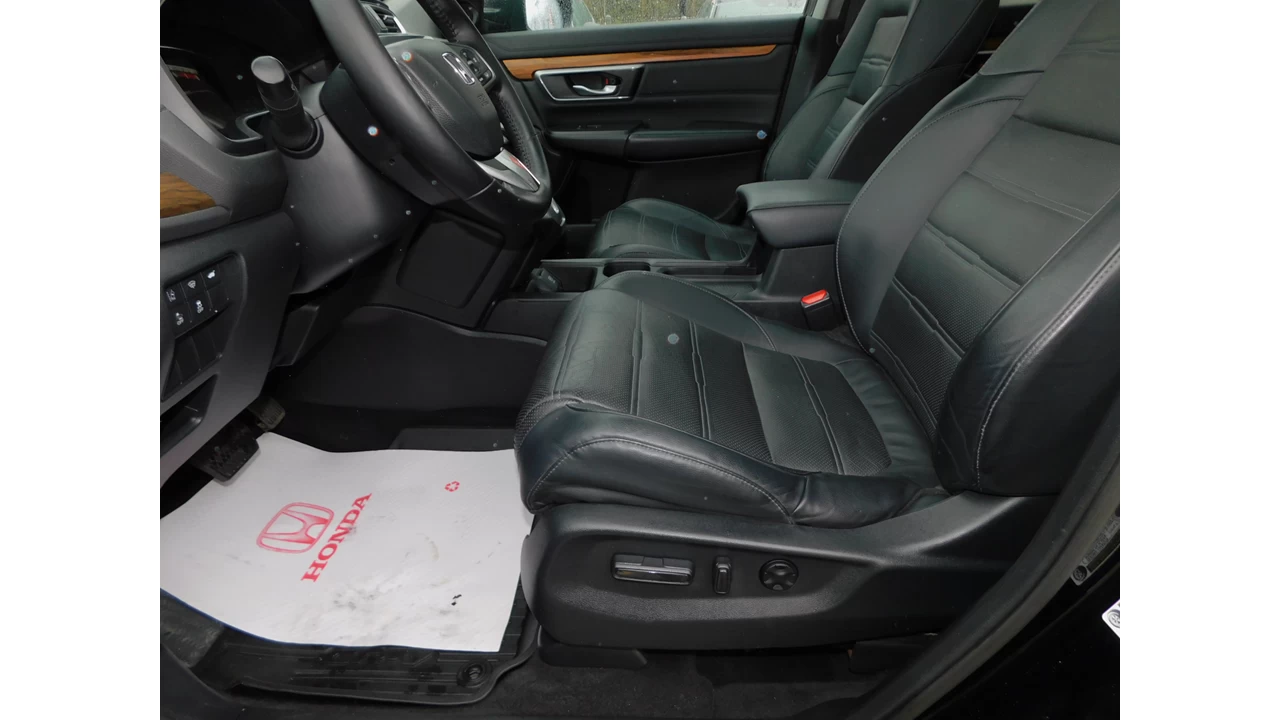 2017 Honda CR-V Touring Main Image